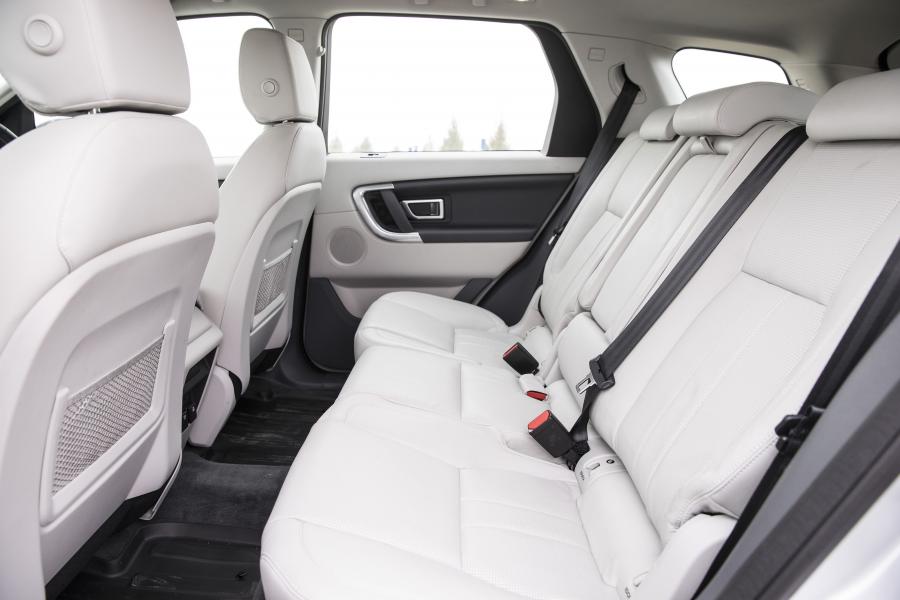  Land Rover Discovery Sport SE 2015 года  (AU) (фото 3 из 22)
